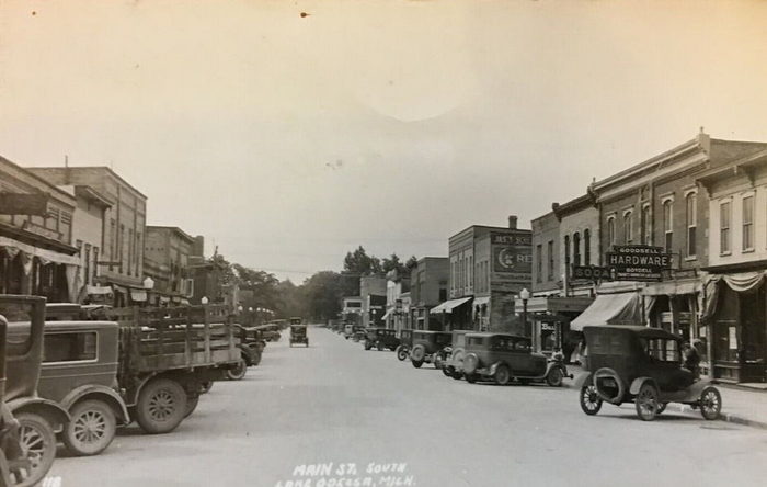 Lake Odessa - Old Post Card Photo (newer photo)